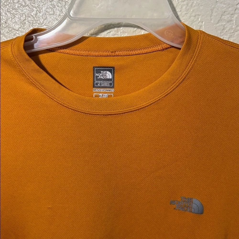 The North Face VaporWick T-Shirt Men’s XL Performance Moisture Wicking Tee